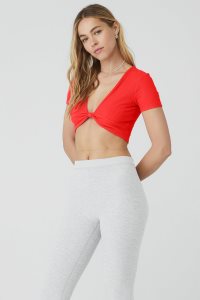 Alo Yoga Gerippt Knotty Short Sleeve Rot | GITHABM-48
